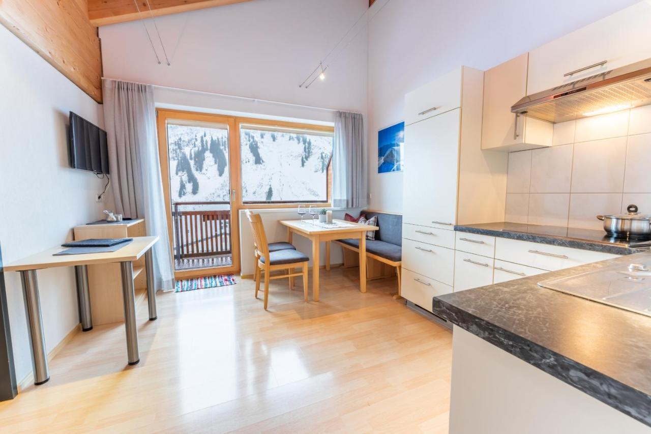 Haus Montana Lägenhet Damuels Exteriör bild